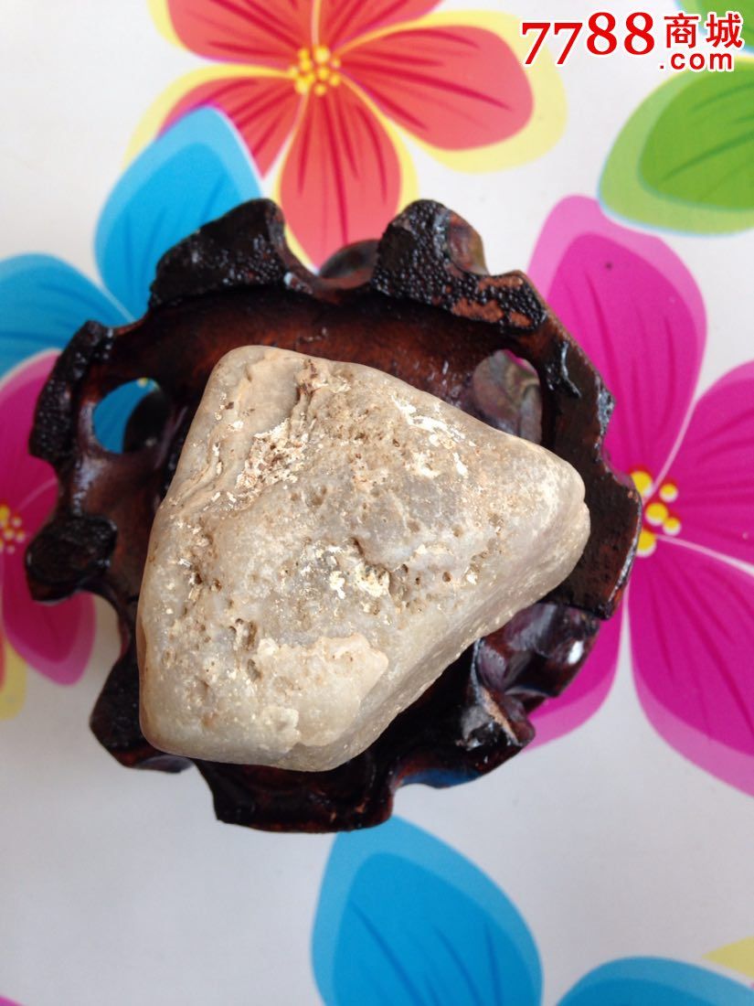 漂亮带皮玛瑙原石