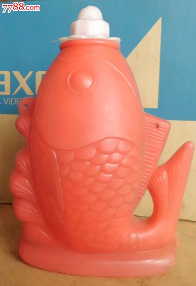 八十年代,塑料鱼形水壶,3个和售,库存,壶高17.5厘米左右,水壶/壶类,其