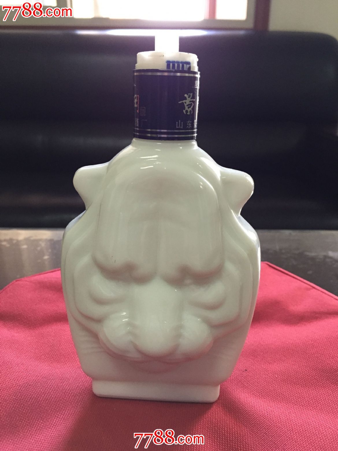 景阳冈酒瓶虎头