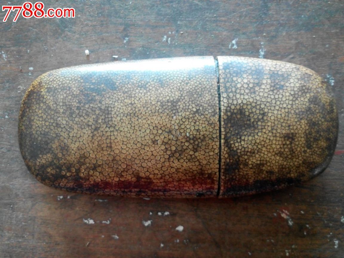 古玩杂项真品民国大型铜制老眼镜皮盒铜钱腿及其稀有文明镜包老