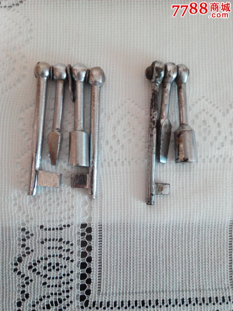 早年绿皮火车厢钥匙