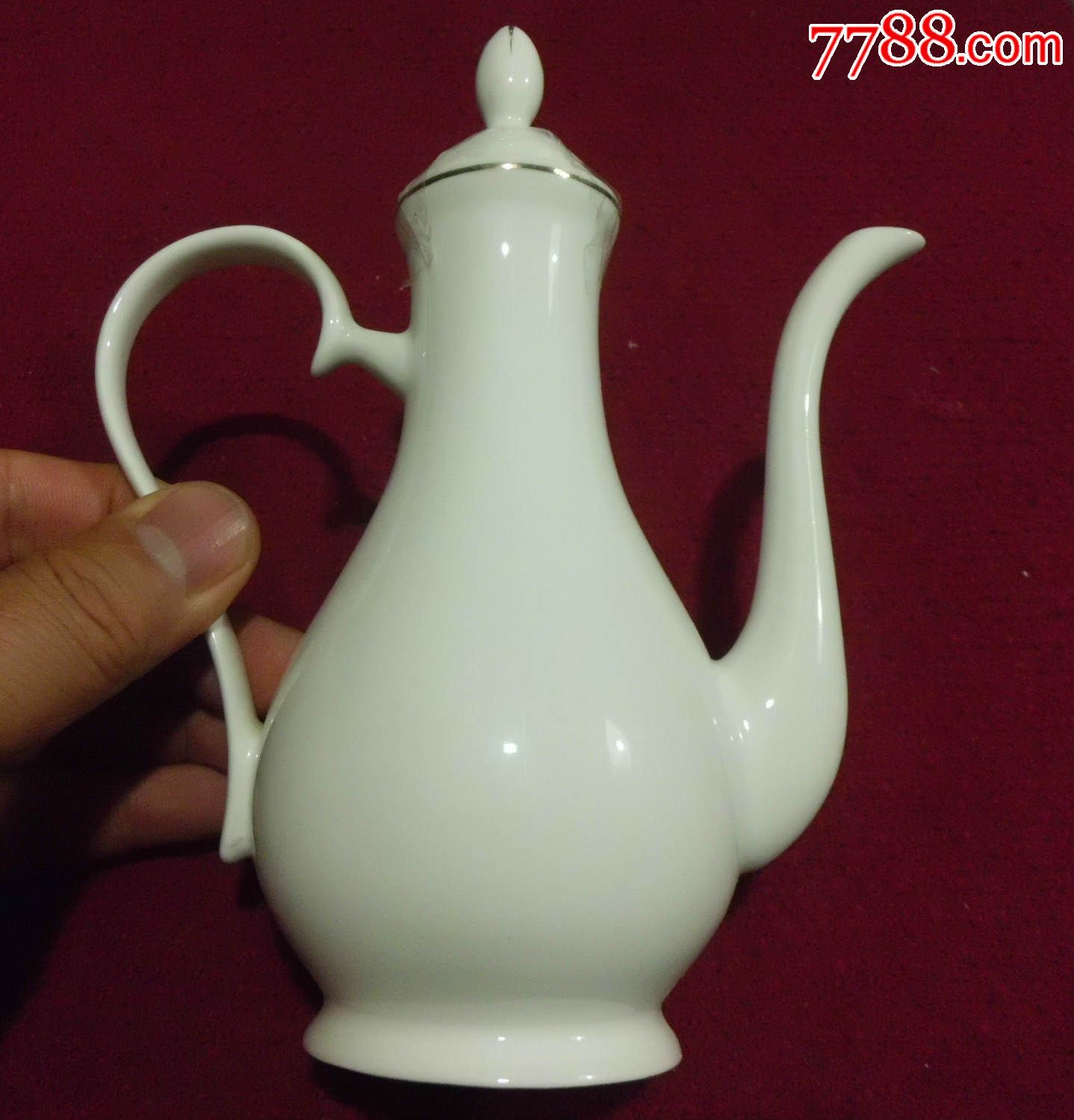 小酒壶彩绘瓷彩瓷蒙古部落