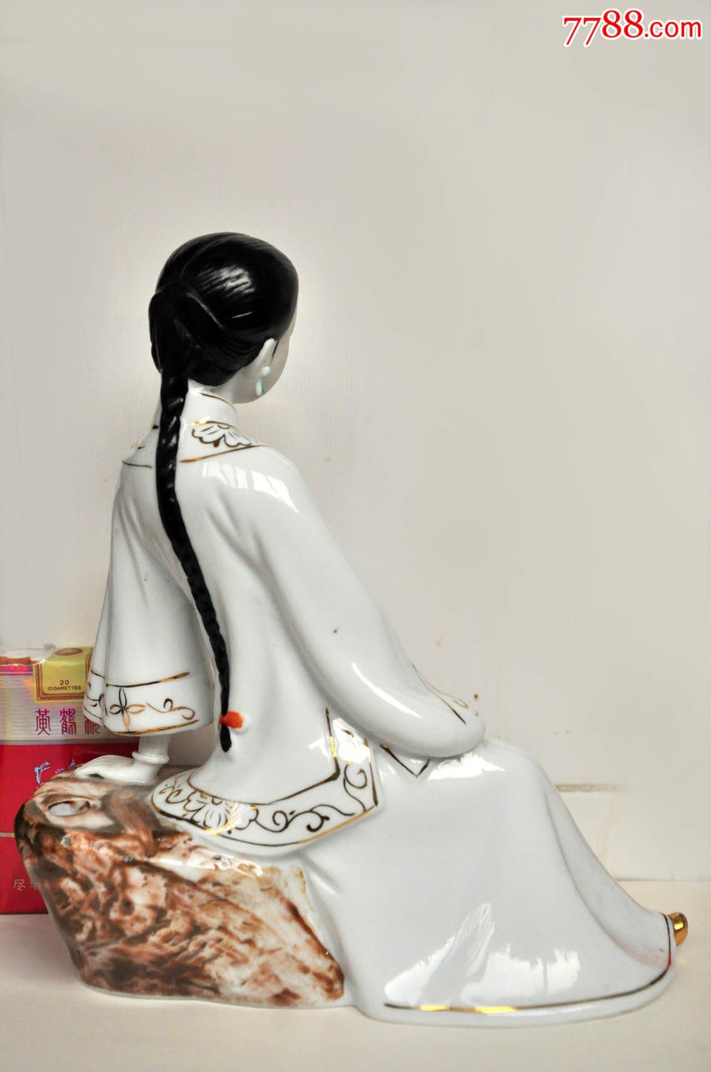 朋友单景德镇文革老厂瓷轻工部陶瓷研究所高白泥人物美人摆件