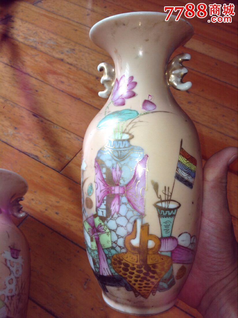 民国初袁生盛制花瓶一对