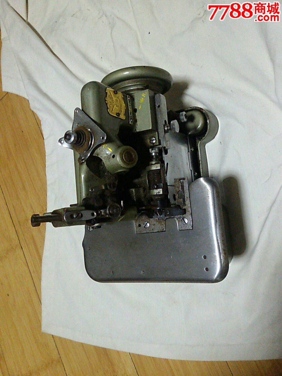 老式锁边机