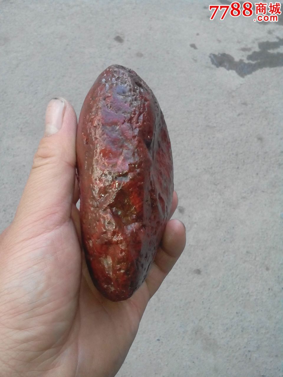 新疆红色羊肝石