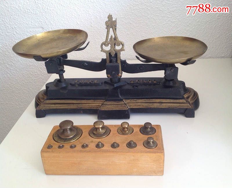 1930年西洋古董铸铁铜质法国老天平称完整秤砣法国直邮售出欣赏