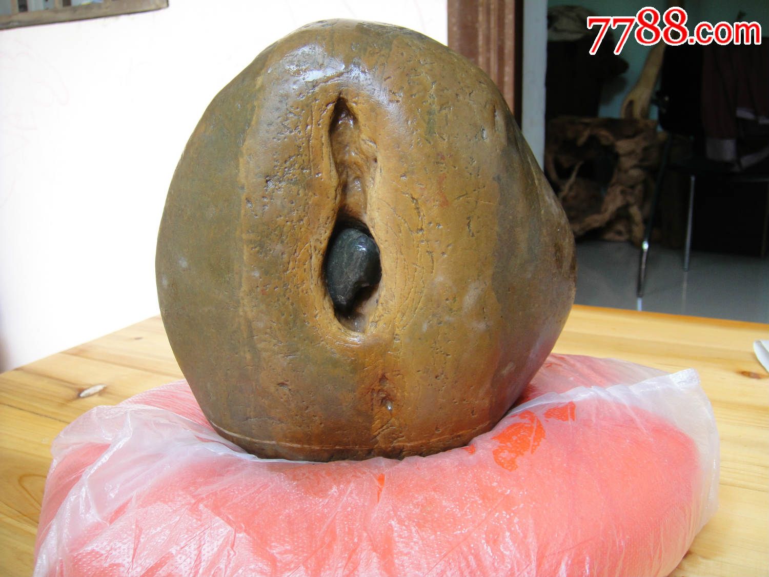 滚动鼠标滚轴,图片即可轻松放大,缩小