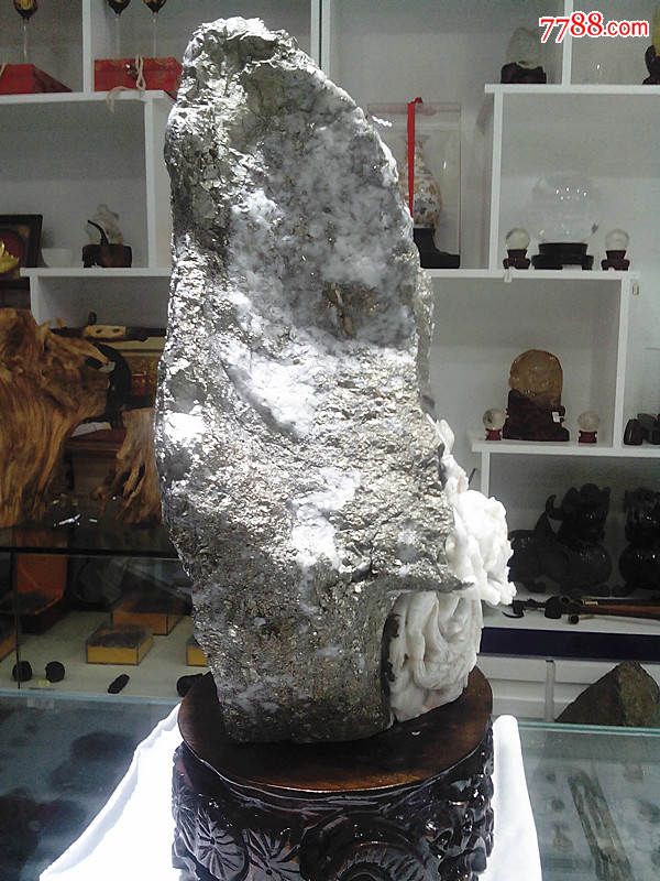 金矿石雕刻锦上添花