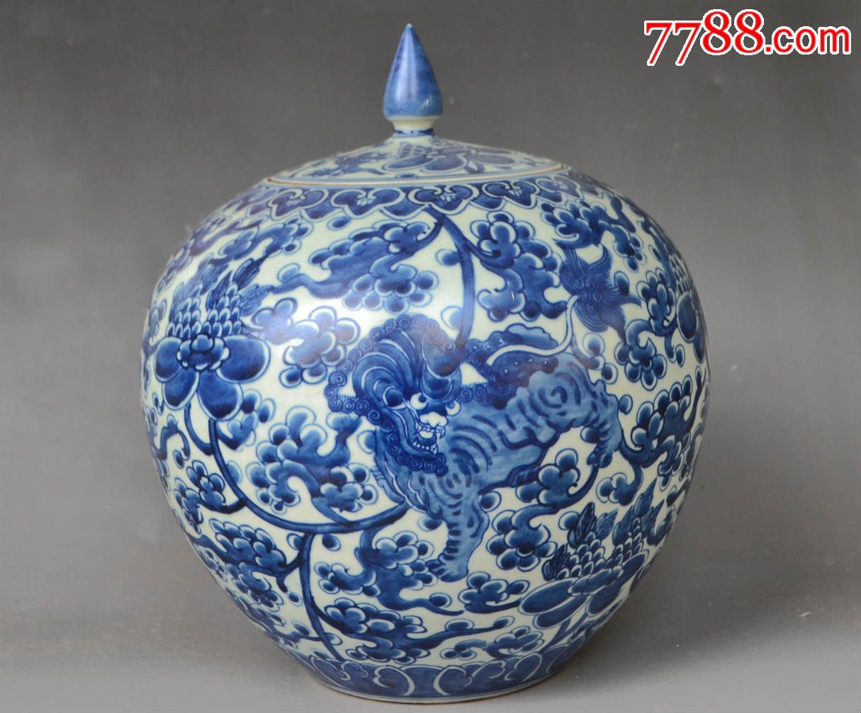 清代一善堂制青花缠枝莲西瓜罐