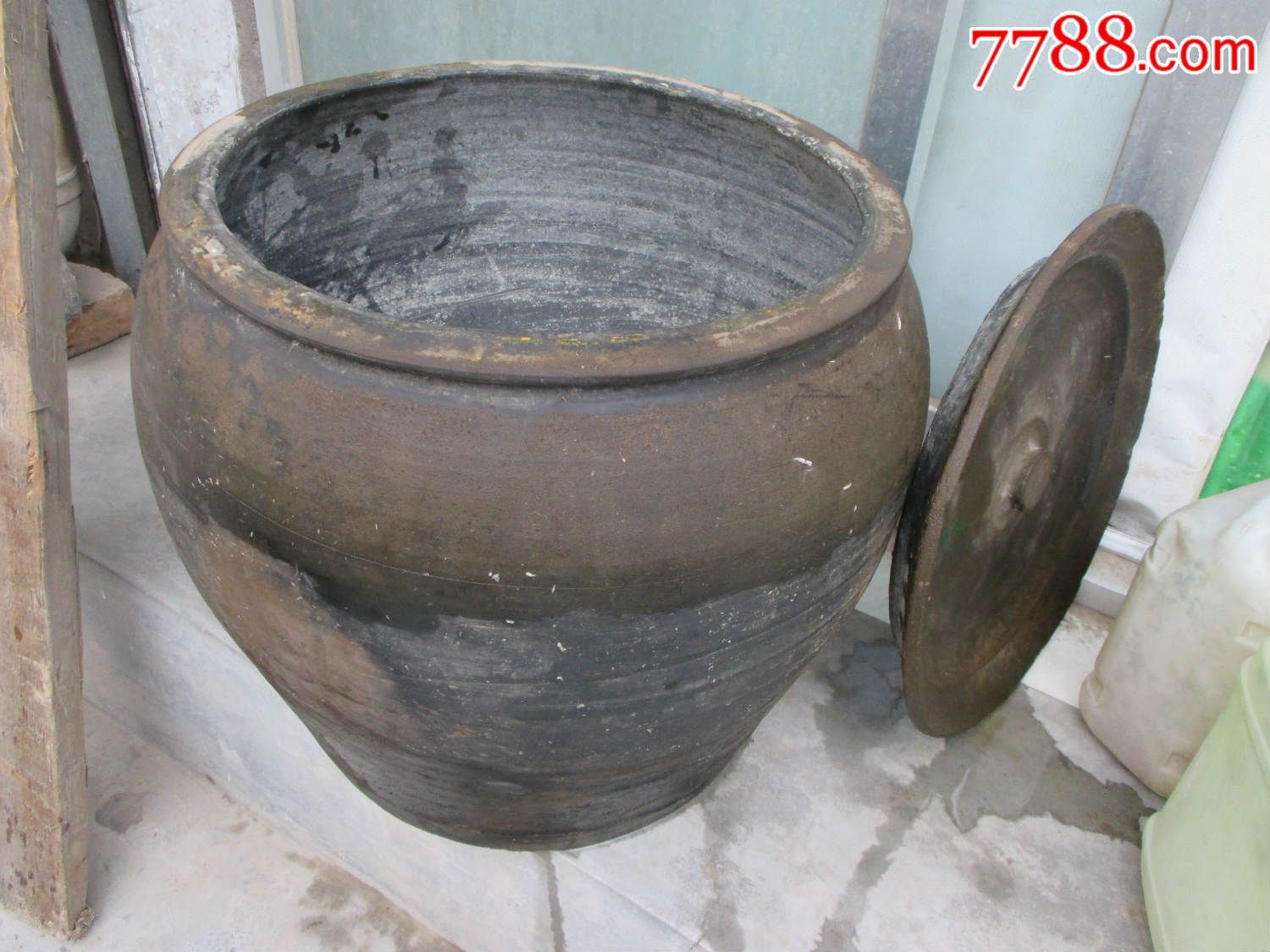 2个陶土面缸-风水大缸,茶叶储存缸