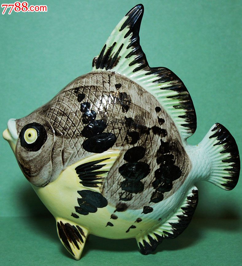 全场独一:1959年美品石湾龙窑低温鱼壁挂一对(梁永作品)