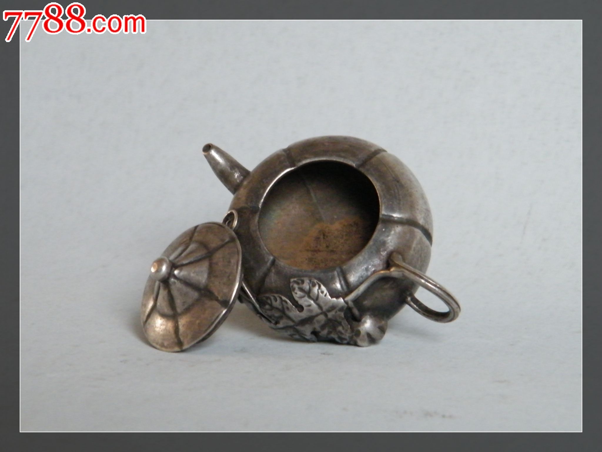 石榴"李春纹银"款银壶/银水注