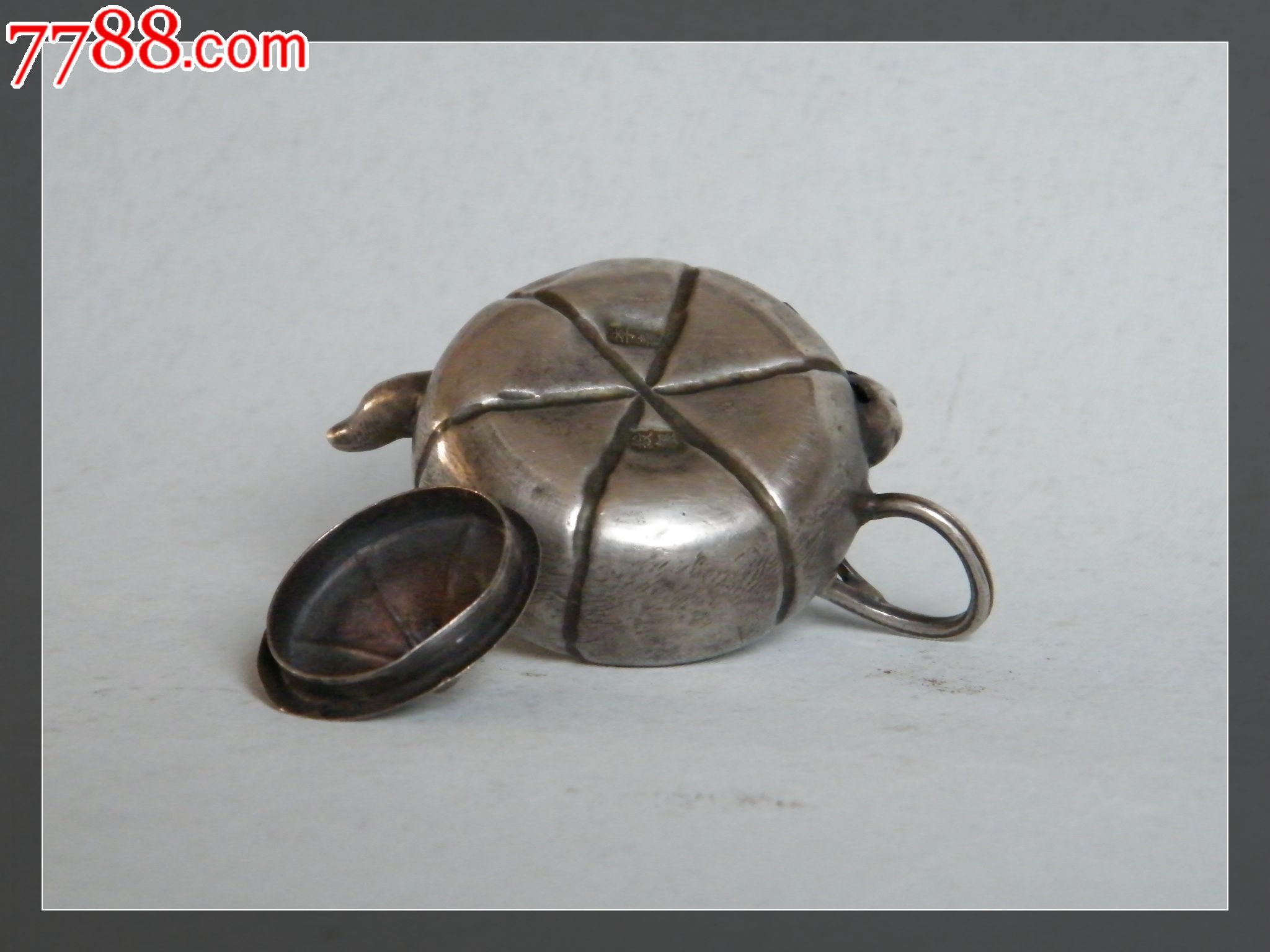 石榴"李春纹银"款银壶/银水注