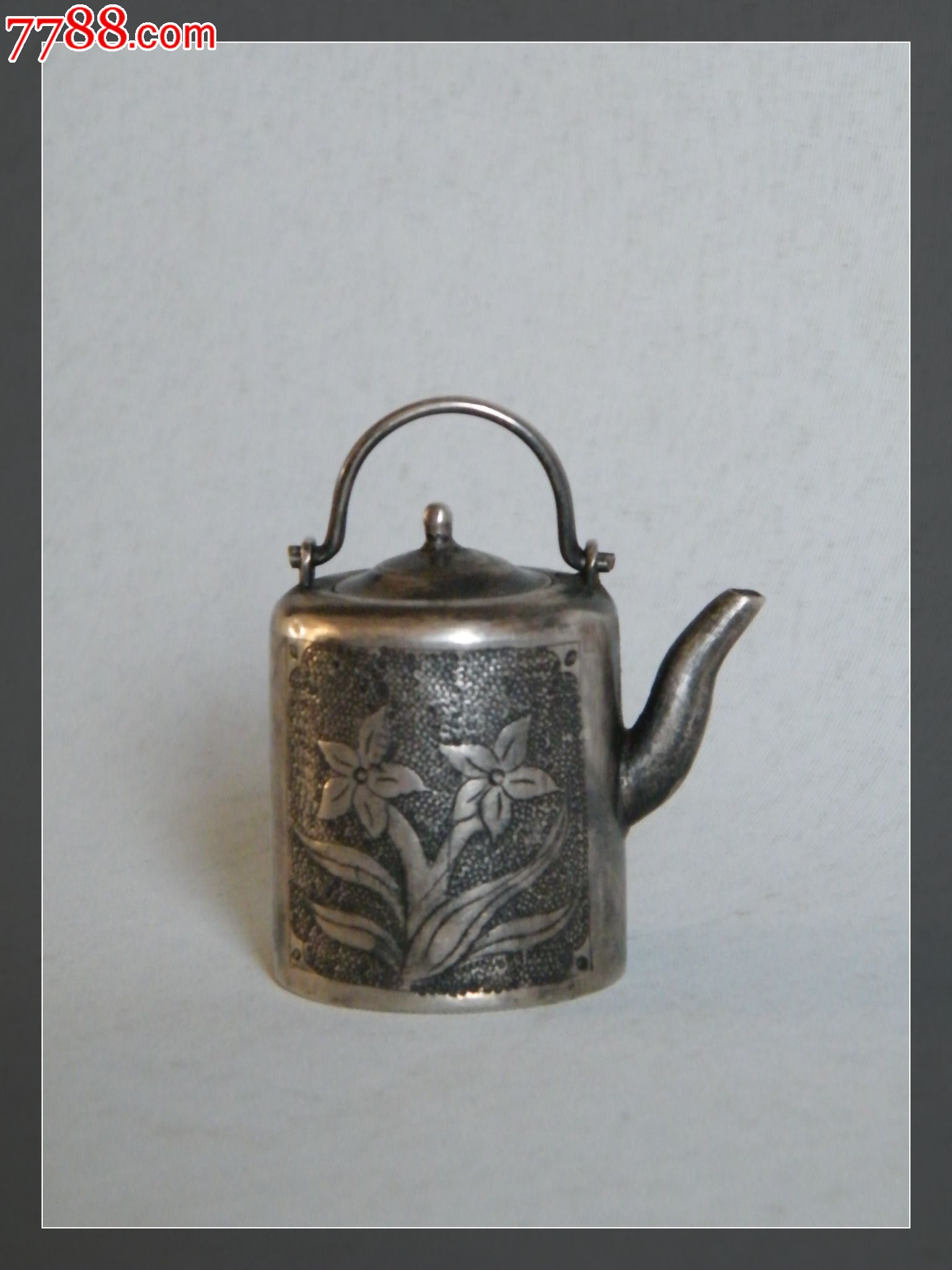 花草"李春纹银"款银壶/银水滴