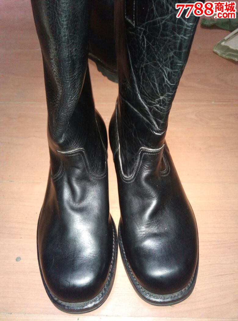 3516厂82年出品皮底挂掌消防靴1号