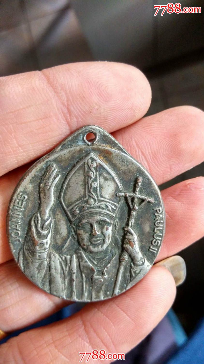 铜底罗马徽章一个