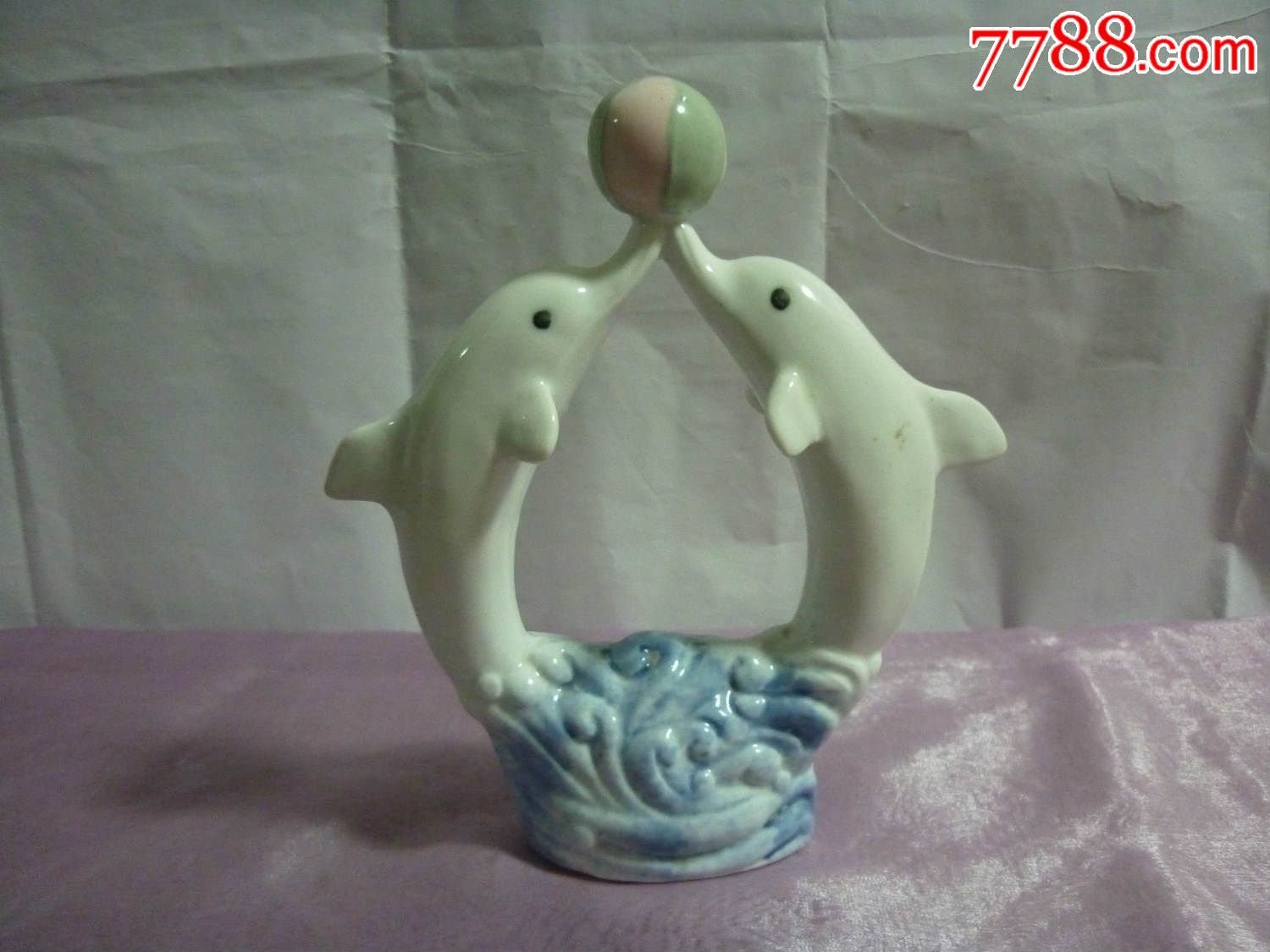 海豚顶球摆件---9.9品