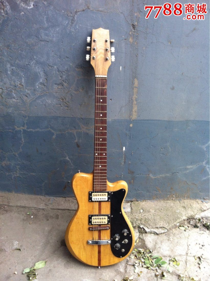 早年美声牌电吉他
