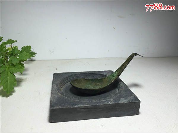 怀旧罕见像极了司南里的勺子,清代如意头白铜勺