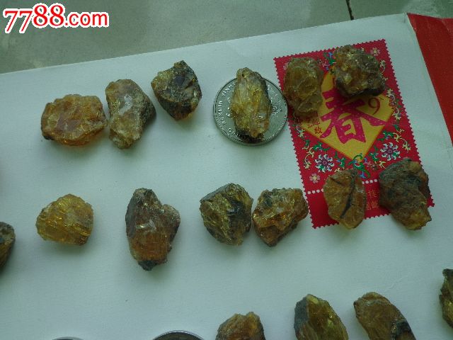 辽宁抚顺亿万年前形成纯天然琥珀50块,也是极好的中药材