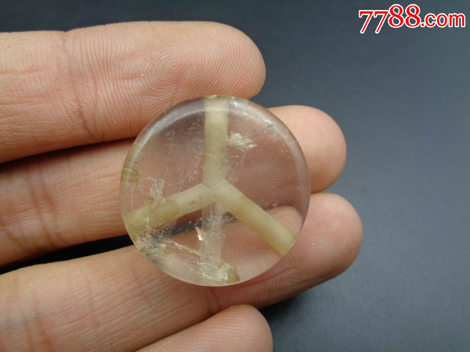 出土的高古三通水晶壁