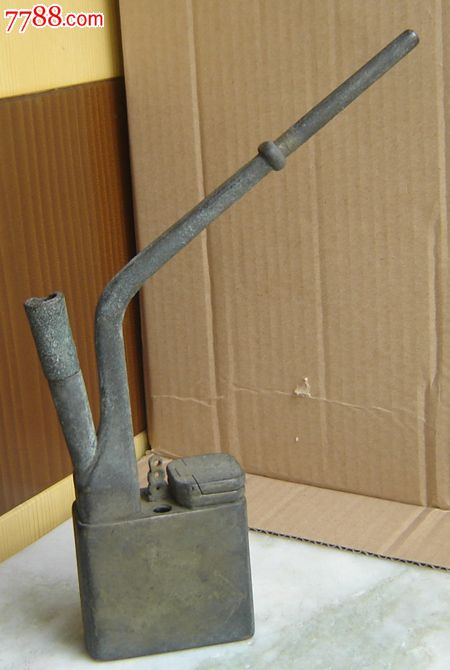 民国[厚重白铜水烟]