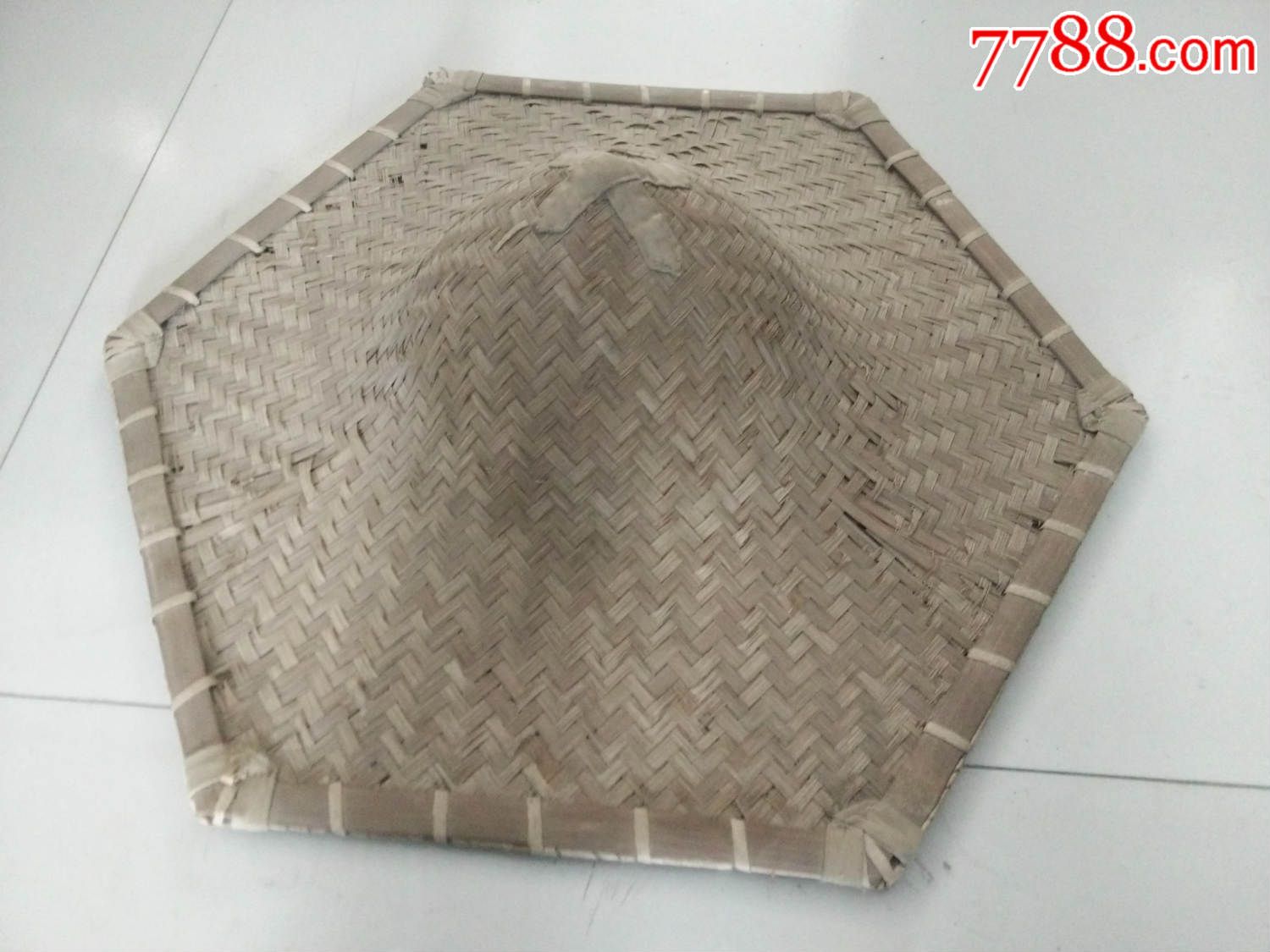 手工编织的草帽斗笠防晒帽雨帽装饰品