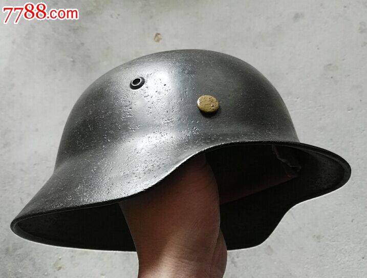 抗战国军德械师的钢盔