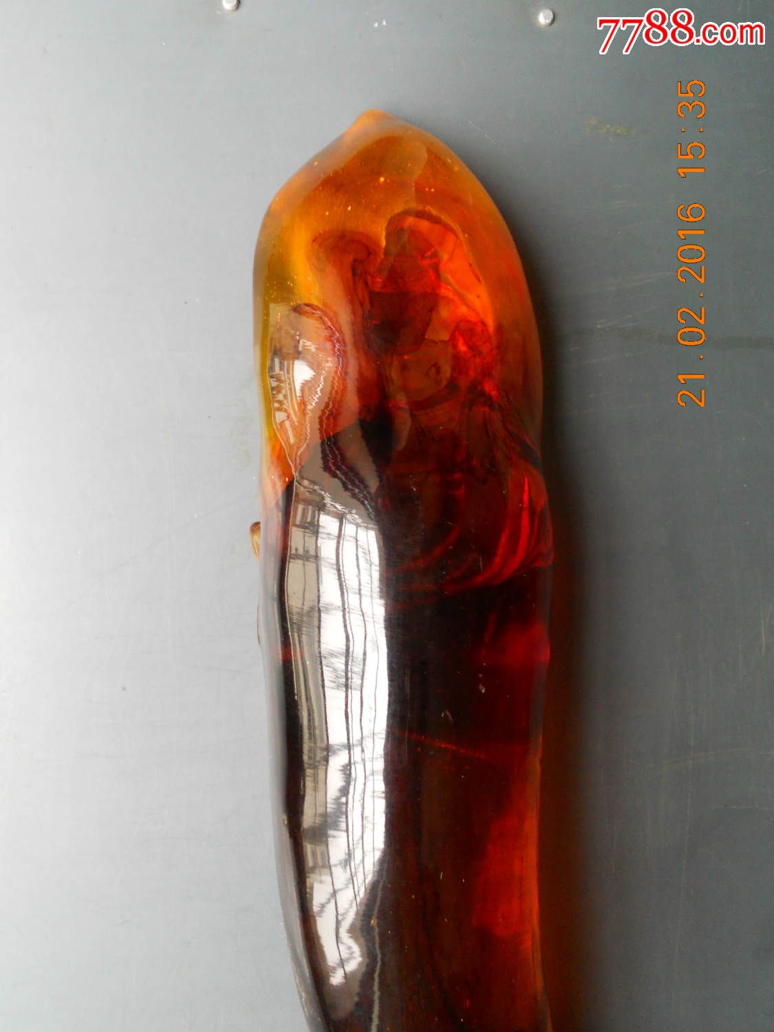 清代缅旬老血珀如意观音像