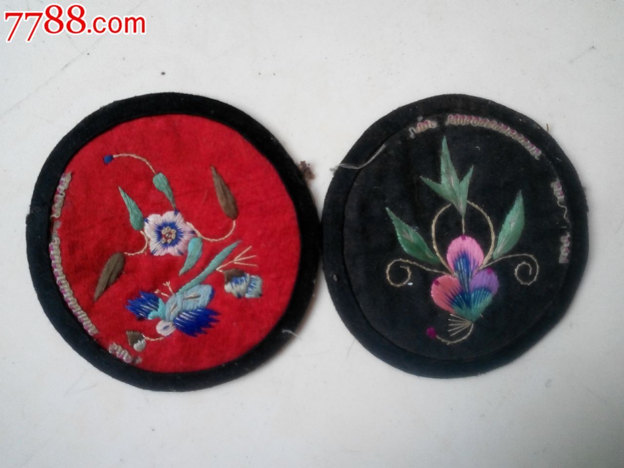 清古玩收藏民俗老手工刺绣老绣片结婚荷花刺绣云肩展览道具包老