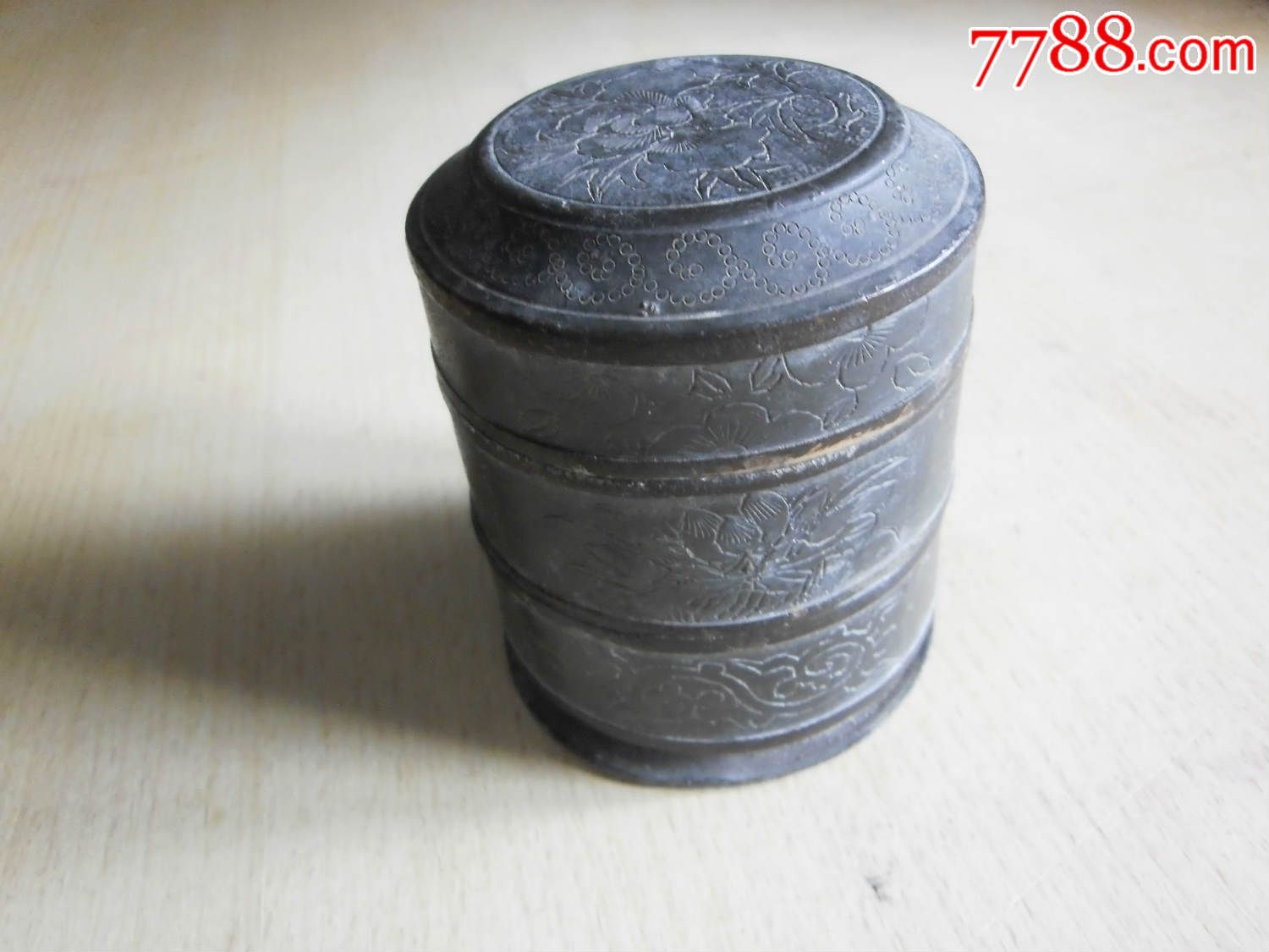 锡粉盒(汤万亭造)