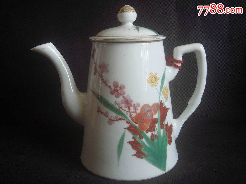 民国"江西王隆泰造"款花卉纹执壶.