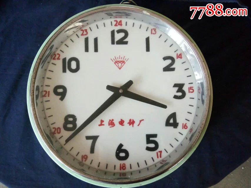 早期上海钻石牌老电钟,铁壳老钟表