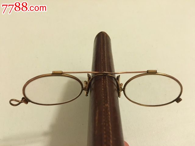 欧洲古玩/古董夹鼻眼镜/包金/原装眼镜盒/民国