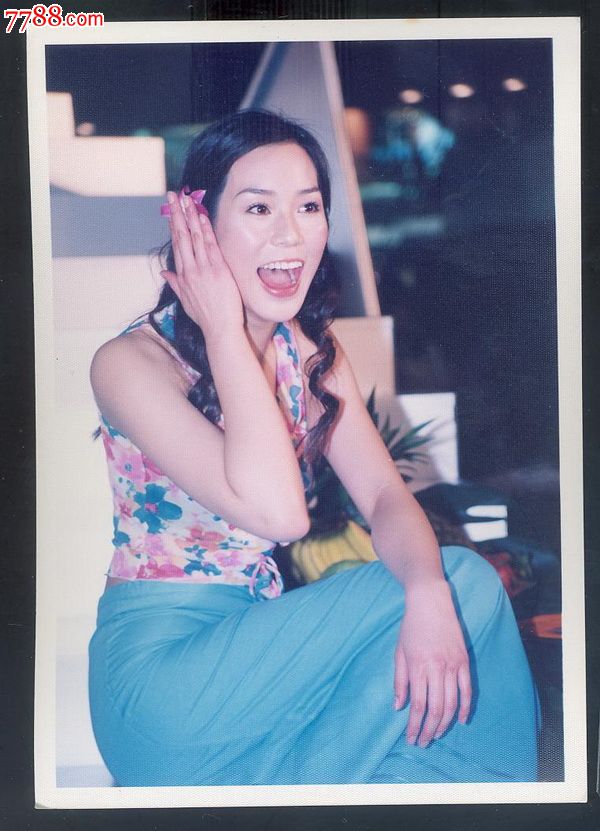 徐子淇*版80-90年代明星照约13x9cm一半大小,最后胶片时代里的明星