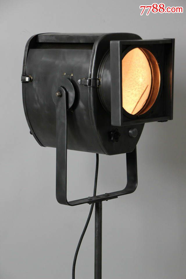 20世纪50年代极具工业风格投影灯/聚光灯法国直邮包邮