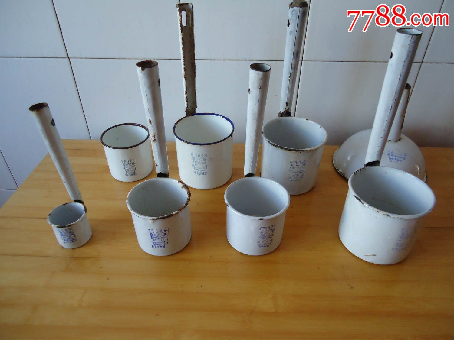 搪瓷酒提子大中小8个合售