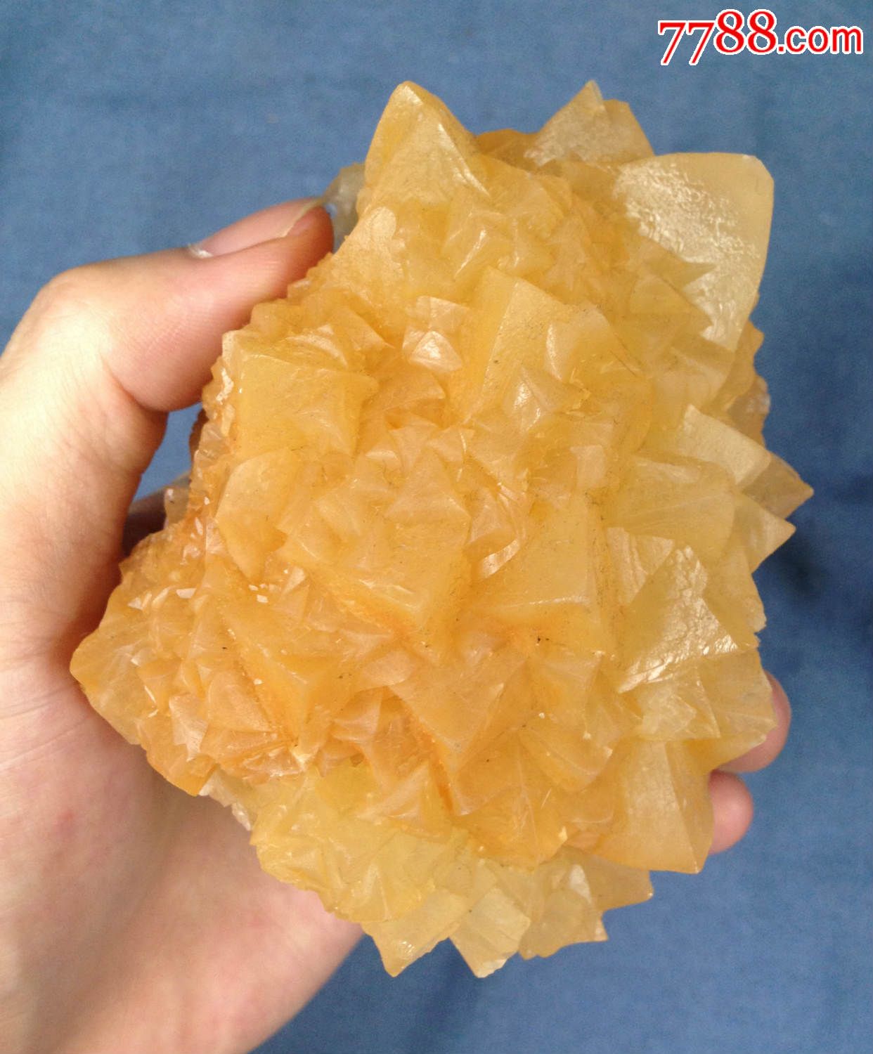 黄色结晶石花文石矿物