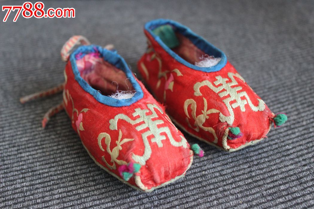 清代花卉金钱刺绣朝靴形状寿字小孩鞋孩童鞋长11.5厘米yy.48*