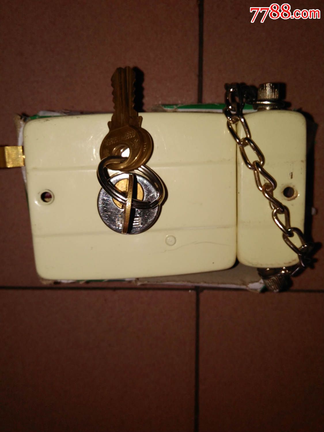 双舌保险弹子门锁《巨鼎》牌///三把钥匙