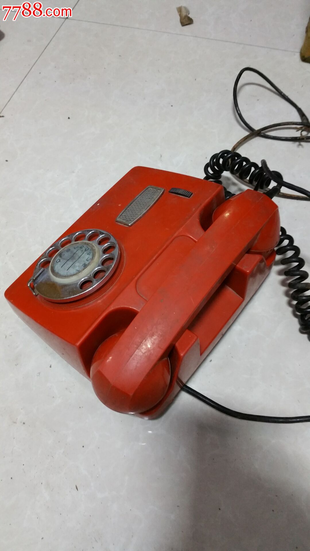 老式拨盘电话