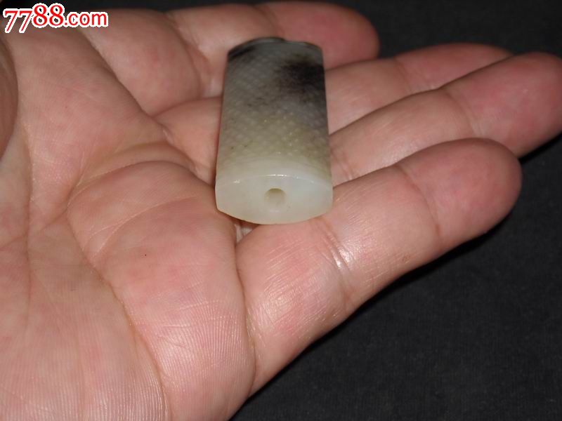 明代和田玉裸子