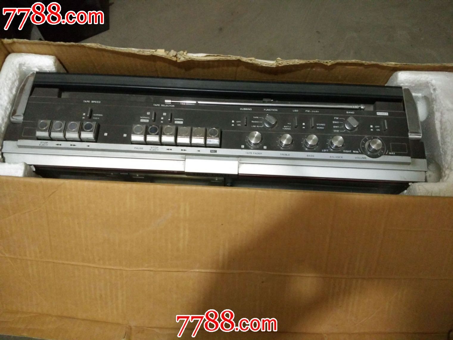 华电牌ts888收录机(带外箱)
