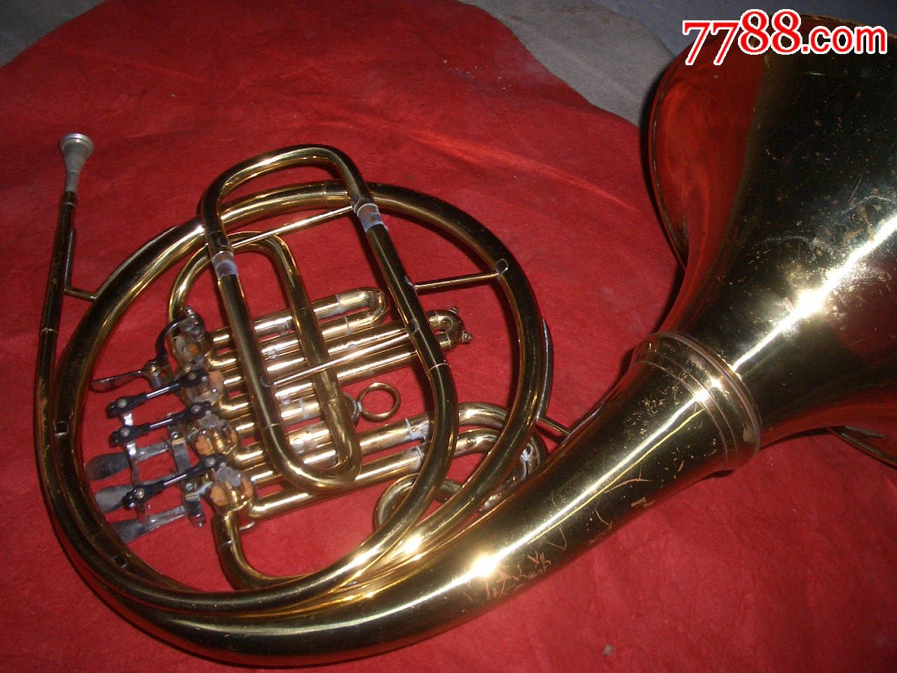西洋乐器-鹦鹉牌铜大号