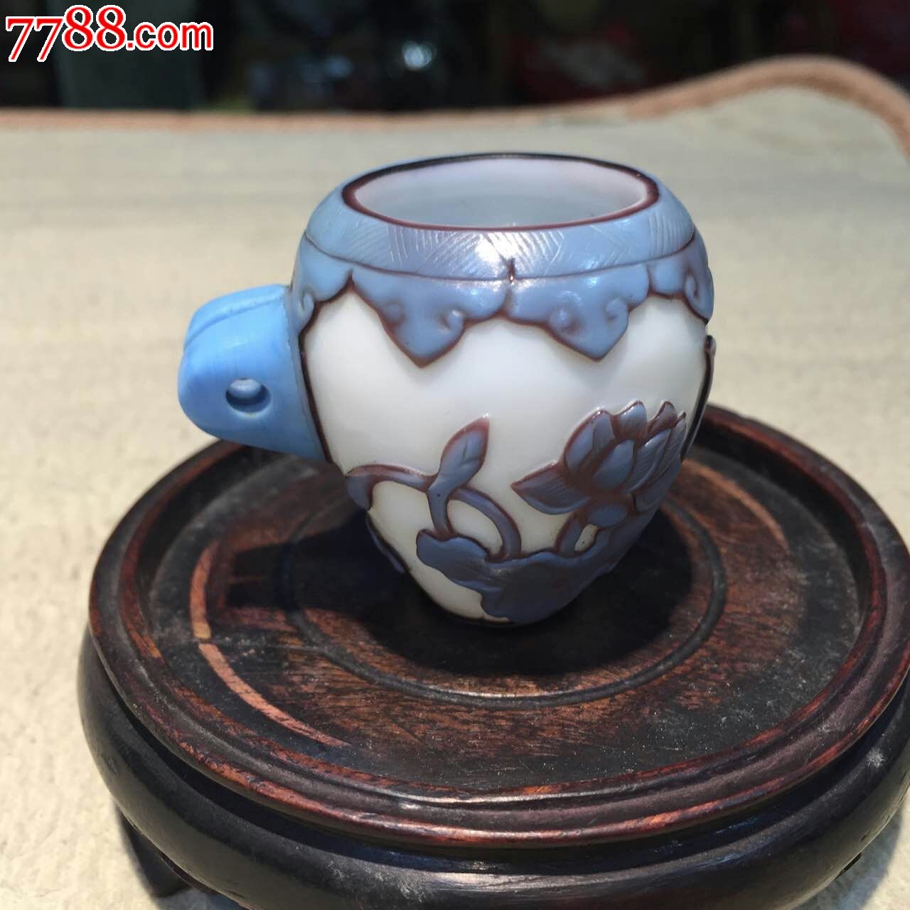 清乾隆官作套料鸟食罐