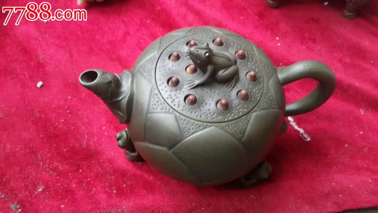 非常罕见已故国家工艺大师蒋蓉绿泥青蛙莲花形状的紫砂壶一个