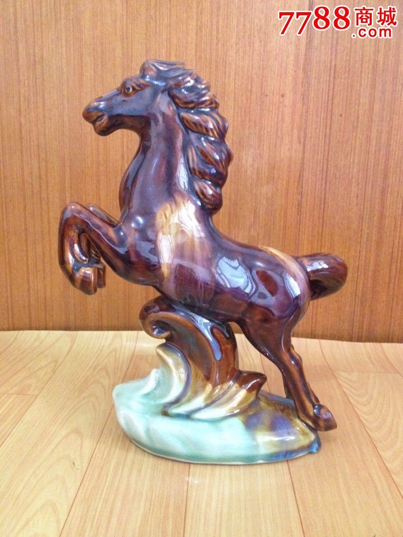 钧窑瓷马摆件