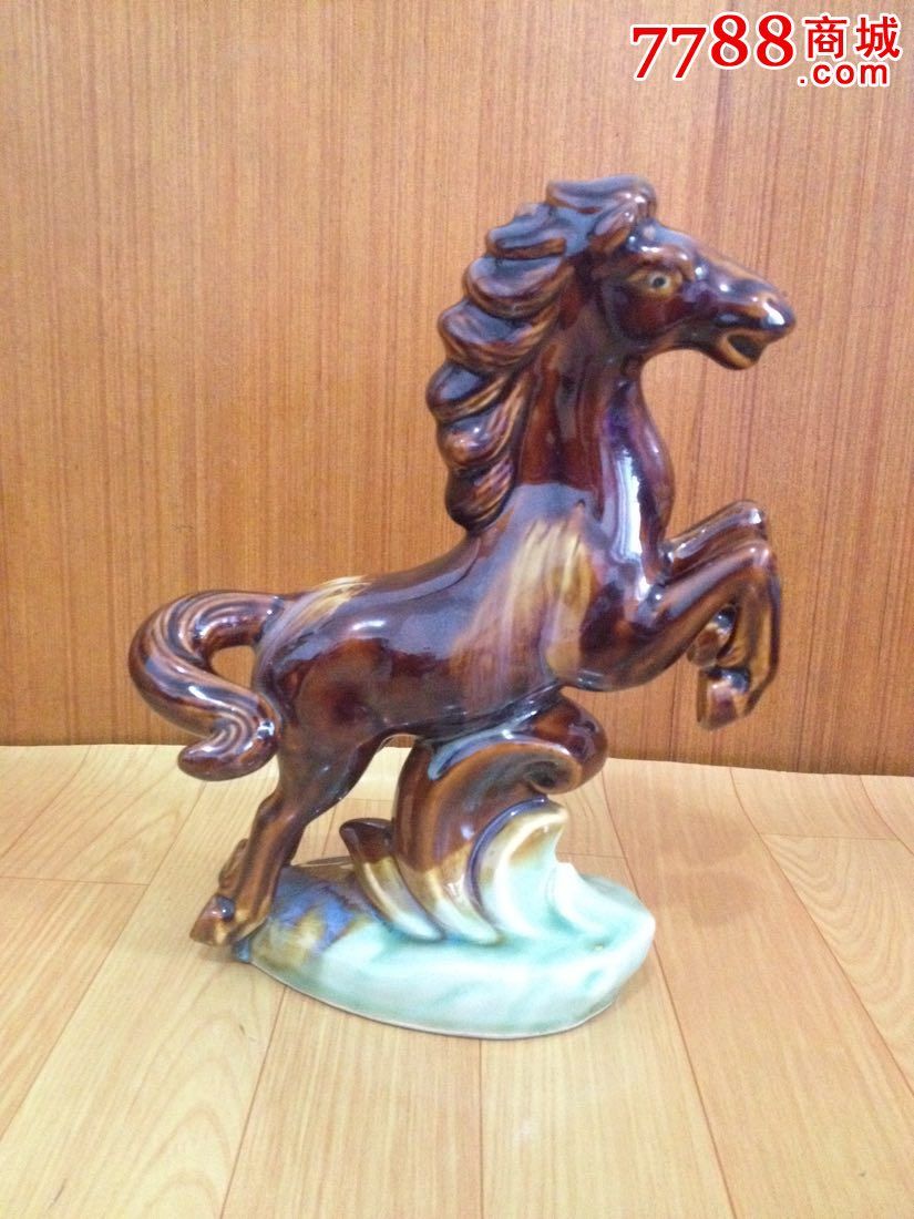 钧窑瓷马摆件