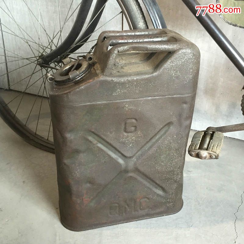 二战美军威利斯吉普用20lg型汽油桶